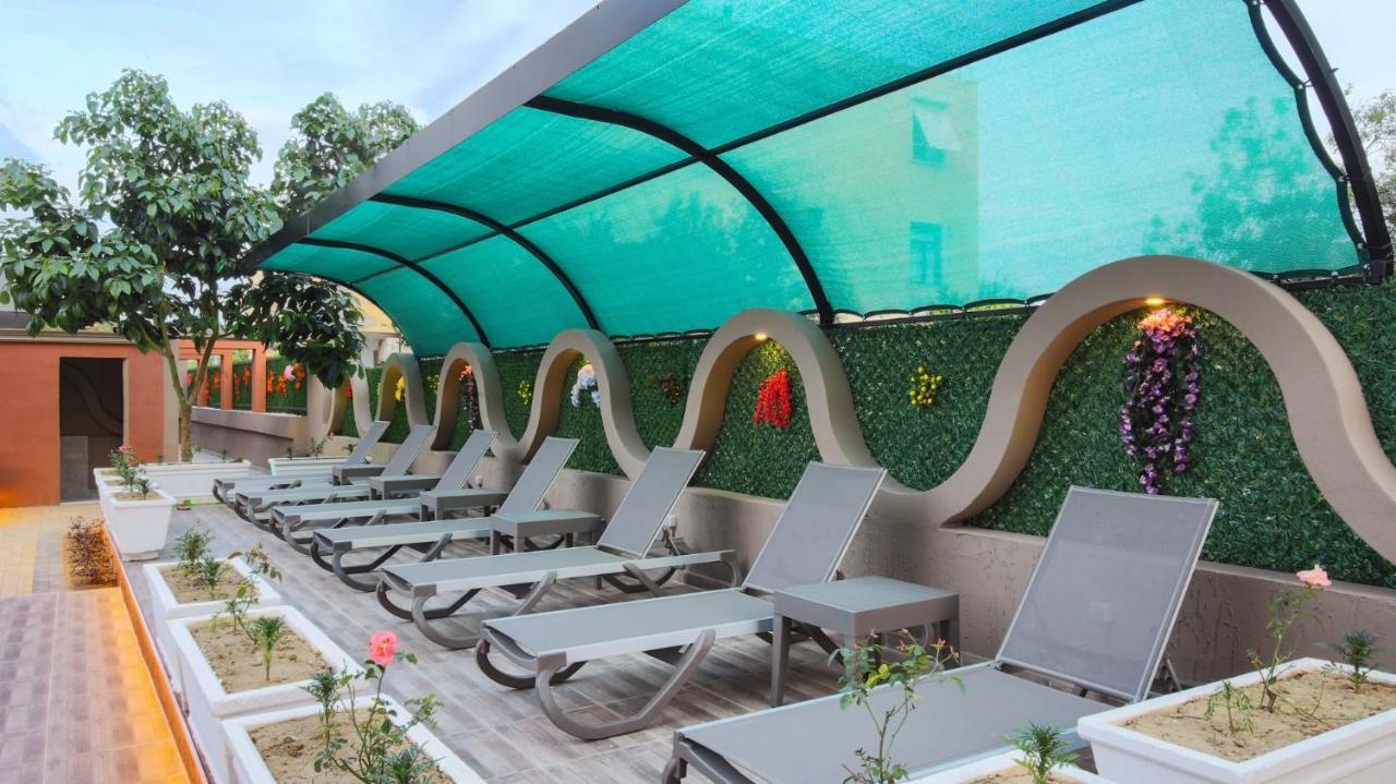Side Leon Otel Exterior photo