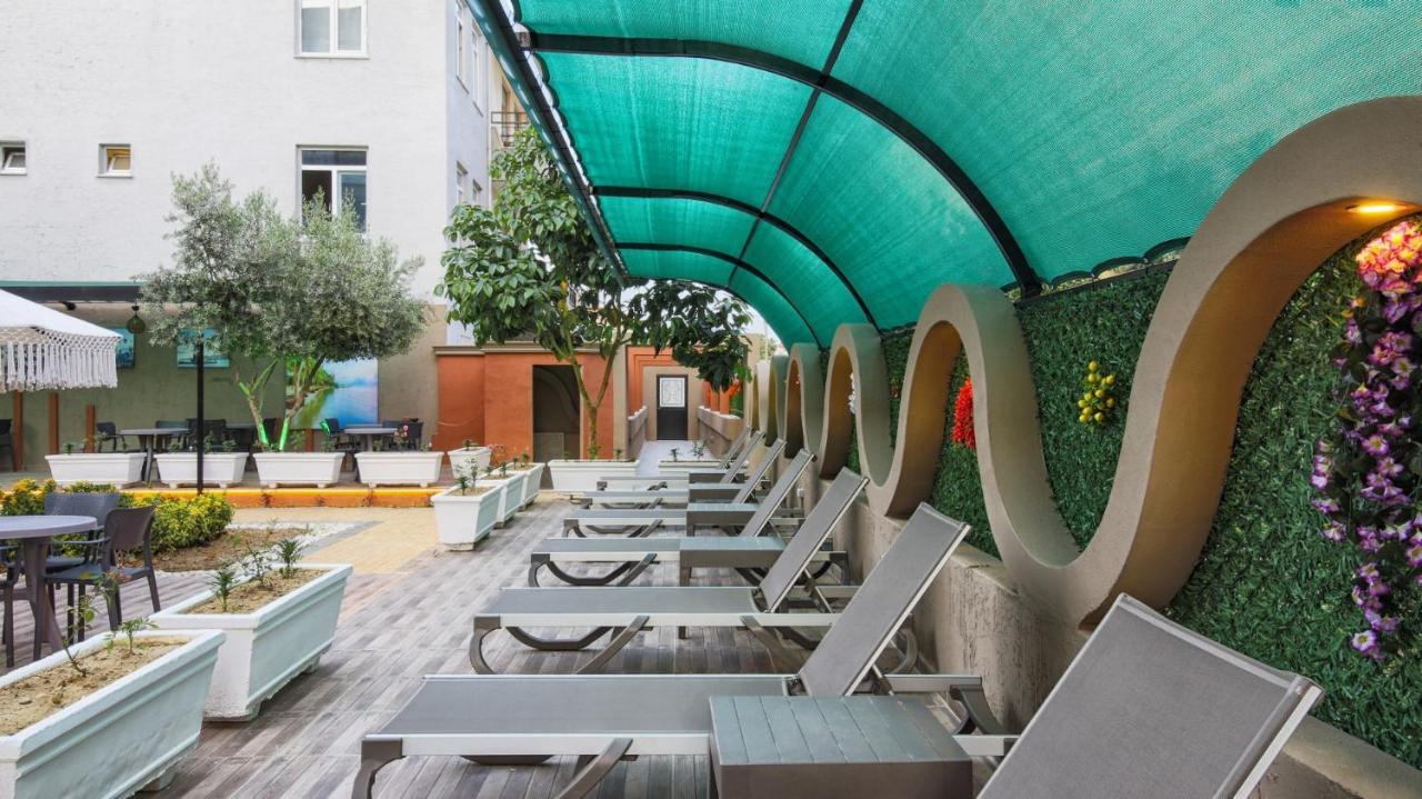 Side Leon Otel Exterior photo